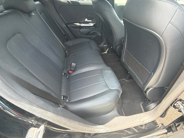 Used 2025 Mercedes-Benz GLA 250 image 15