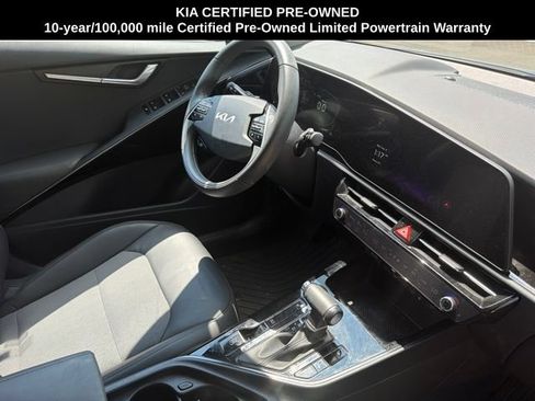 Certified 2023 Kia Niro EX FWD image 13