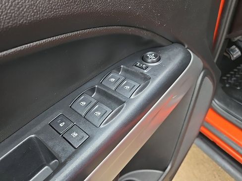 Used 2019 Chevrolet Colorado ZR2 image 41