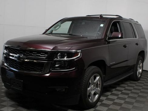 Used 2017 Chevrolet Tahoe LT image 3