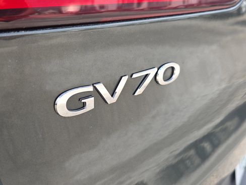 Used 2025 Genesis GV70 2.5T image 10