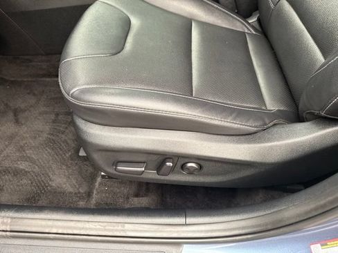 Certified 2022 Kia Niro EX Premium FWD image 19