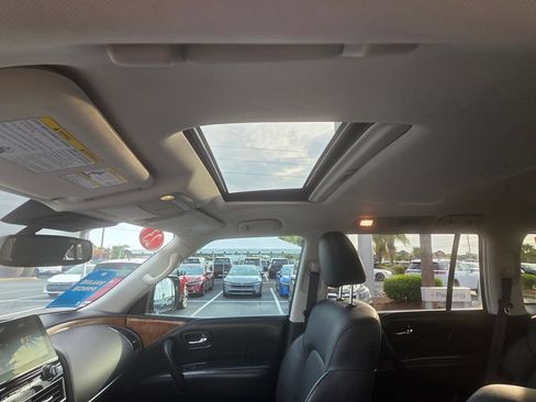 Used 2023 Nissan Armada SL w/ Captain's Chairs Package RWD image 19