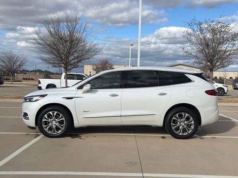 Used 2020 Buick Enclave Avenir w/ Avenir Technology Package FWD image 6
