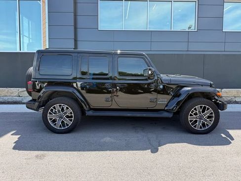 Used 2024 Jeep Wrangler High Altitude AWD/4WD image 2