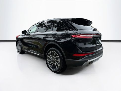 Used 2024 Lincoln Corsair Reserve image 8