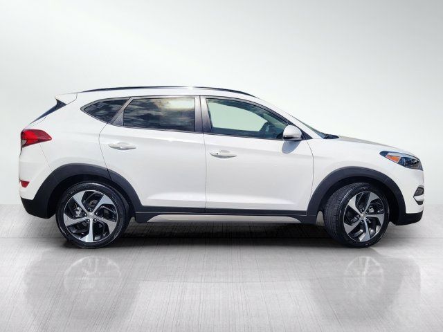 Used 2018 Hyundai Tucson Value w/ Cargo Package FWD image 3