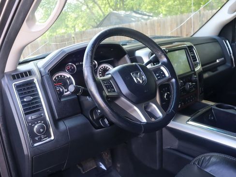 Used 2014 RAM 3500 Laramie AWD/4WD image 15