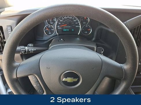 Used 2025 Chevrolet Express 3500 LT w/ LT Preferred Equipment Group RWD image 4
