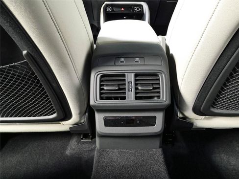 Used 2025 Audi Q5 Premium w/ Convenience Package AWD/4WD image 19