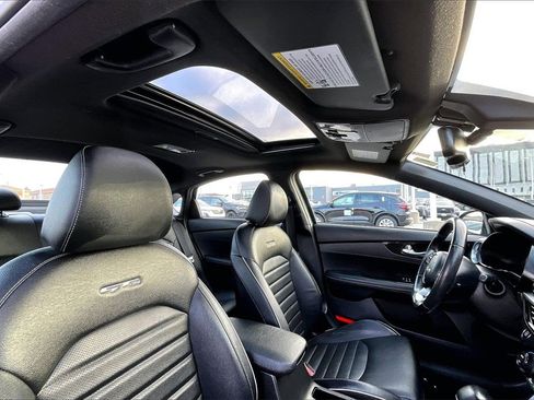 Used 2022 Kia Forte GT-Line w/ GT-Line Premium Package image 21