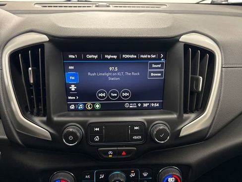 Used 2024 GMC Terrain SLT image 31