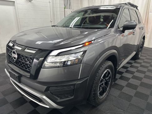 Used 2025 Nissan Pathfinder Rock Creek AWD/4WD image 4