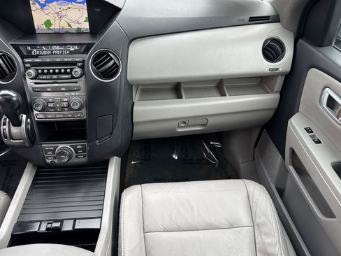 Used 2015 Honda Pilot Touring image 29