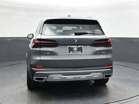 New 2026 BMW X5 xDrive50e image 5