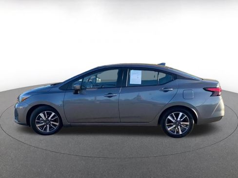 Used 2025 Nissan Versa SV FWD image 10