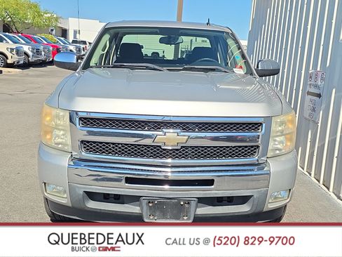 Used 2011 Chevrolet Silverado 1500 LT w/ Regional Value Package RWD image 2