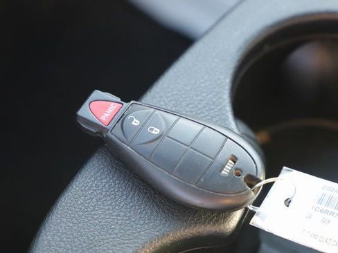 Used 2024 RAM 1500 Classic SLT image 30