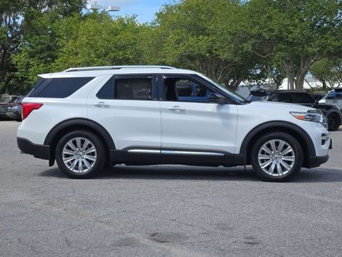 Used 2020 Ford Explorer Limited RWD image 4