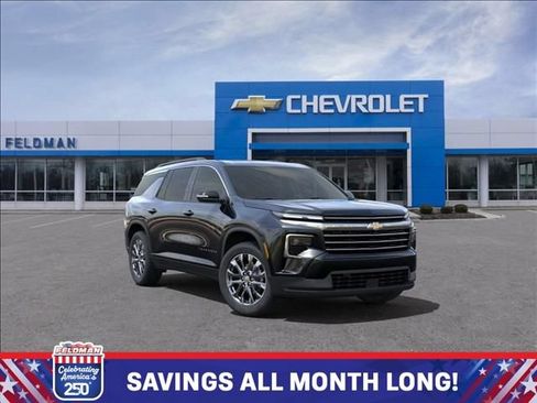 New 2025 Chevrolet Traverse LT w/ Sun and Wheel Package FWD image 1