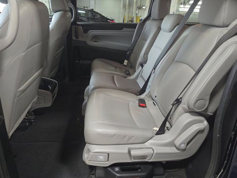 Used 2019 Honda Odyssey EX-L image 8