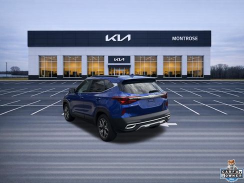 Certified 2022 Kia Seltos EX AWD/4WD image 7