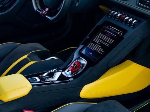 Used 2023 Lamborghini Huracan Tecnica RWD image 20