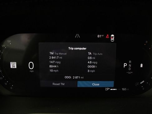 Certified 2023 Volvo XC40 B5 Ultimate w/ Climate Package AWD/4WD image 12