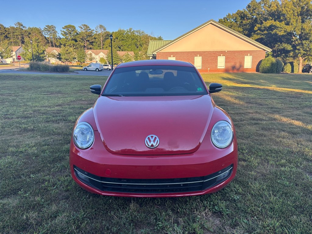 Used 2012 Volkswagen Beetle 2.0T FWD image 2
