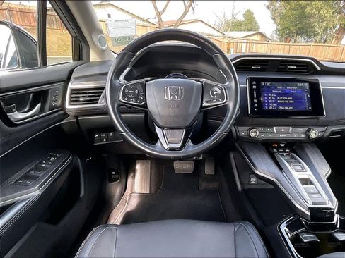 Used 2018 Honda Clarity Touring image 8