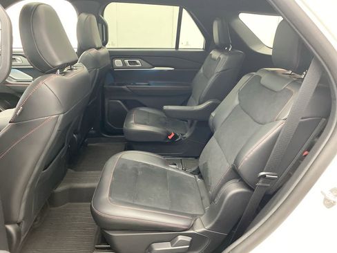 Used 2025 Ford Explorer ST w/ Sun And Sound Package AWD/4WD image 25