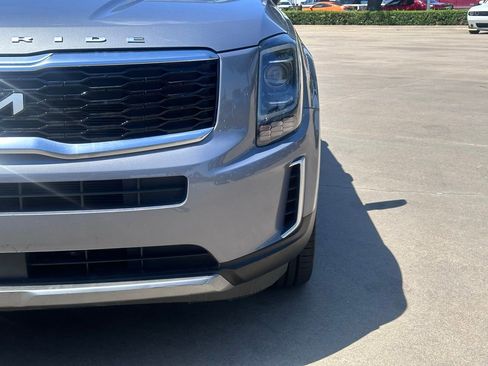 Used 2022 Kia Telluride S FWD image 6