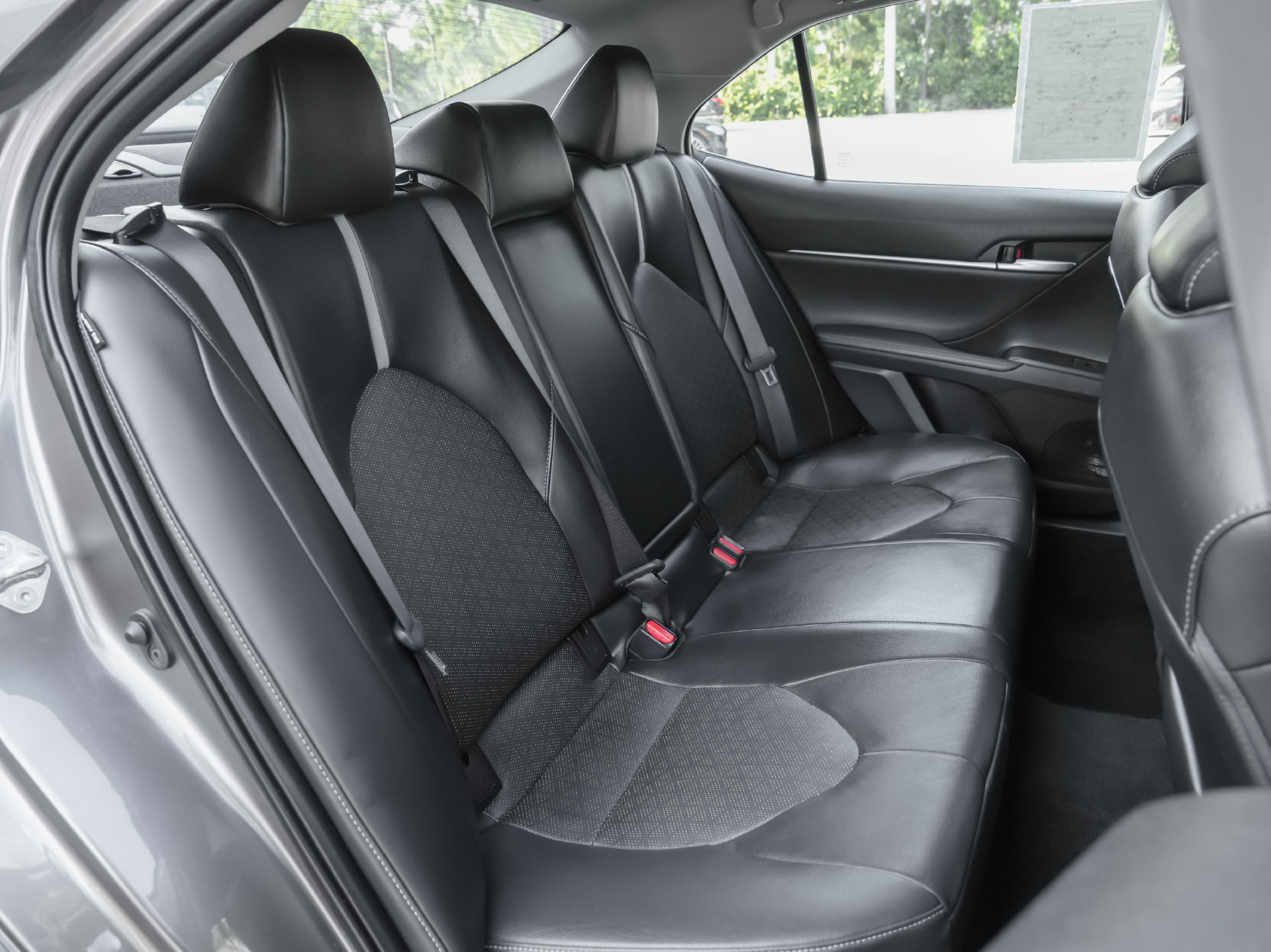 Used 2022 Toyota Camry XSE w/ Navigation Package FWD image 38
