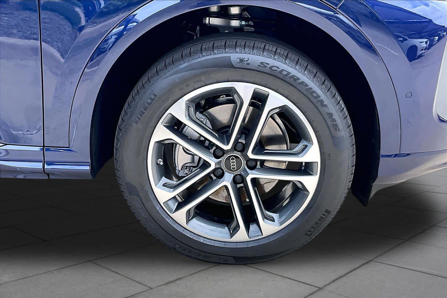 New 2026 Audi Q5 Premium w/ Convenience Package AWD/4WD image 11