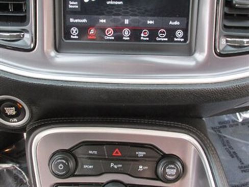 Used 2020 Dodge Challenger R/T image 22