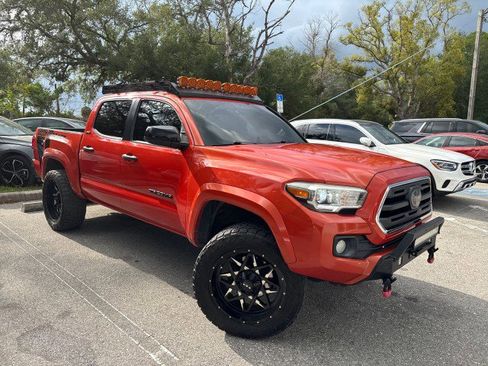 Used 2018 Toyota Tacoma SR5 image 5
