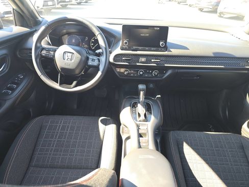 Used 2025 Honda HR-V Sport image 18