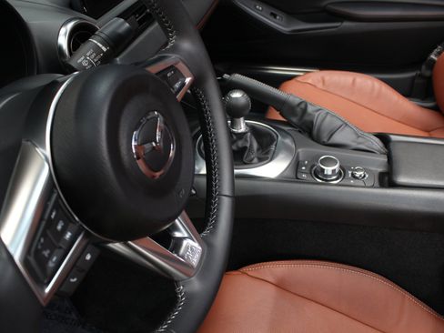 Used 2022 MAZDA MX-5 Miata Grand Touring w/ Weather Package RWD image 51