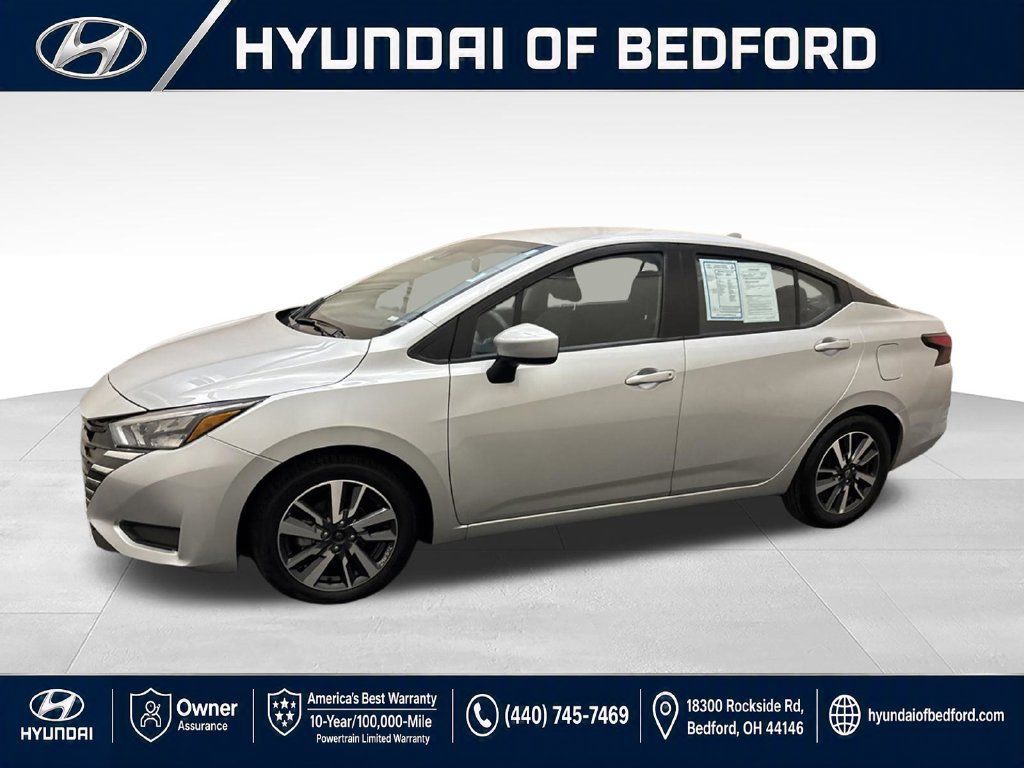 Used 2025 Nissan Versa SV FWD image 10