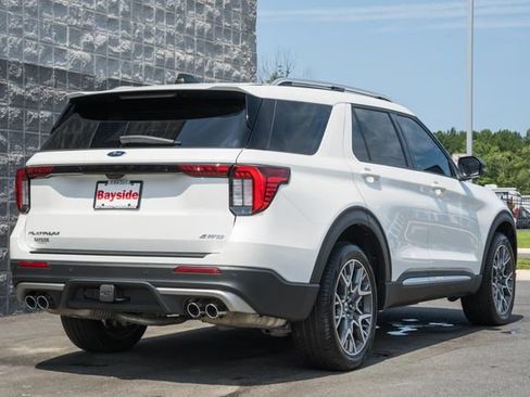 Used 2025 Ford Explorer Platinum w/ Ultimate Package AWD/4WD image 5