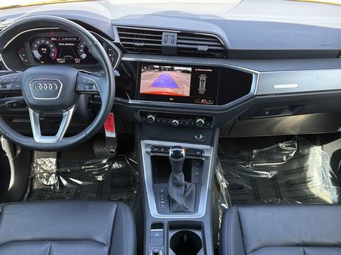 Used 2025 Audi Q3 2.0T Premium image 35