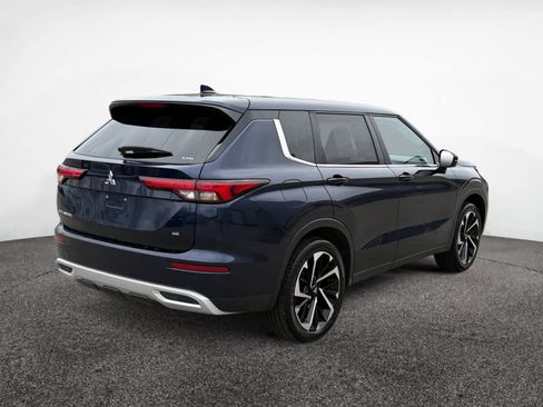 Used 2024 Mitsubishi Outlander SE image 5