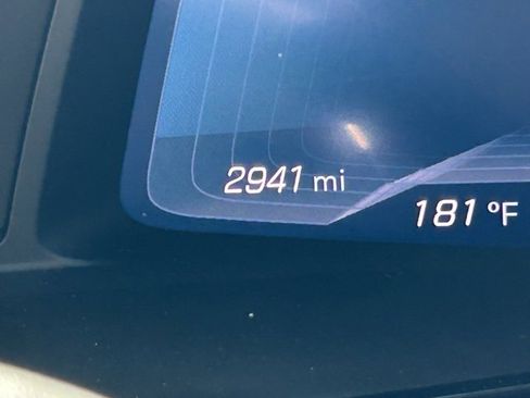 Used 2021 Chevrolet Corvette Stingray Coupe w/ 1LT image 18