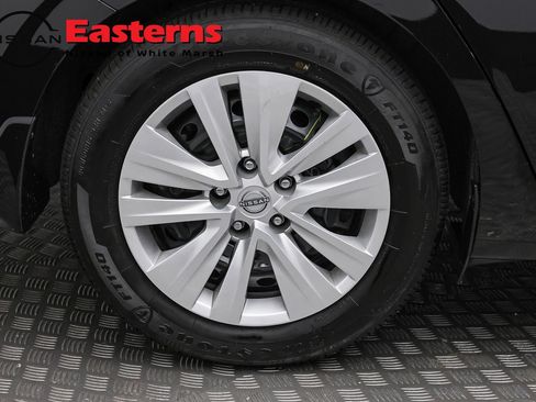 Used 2025 Nissan Sentra S FWD image 29