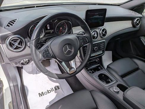 Used 2019 Mercedes-Benz GLA 250 image 10