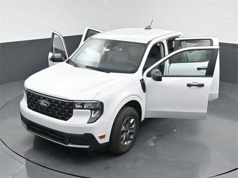 New 2025 Ford Maverick XLT image 56