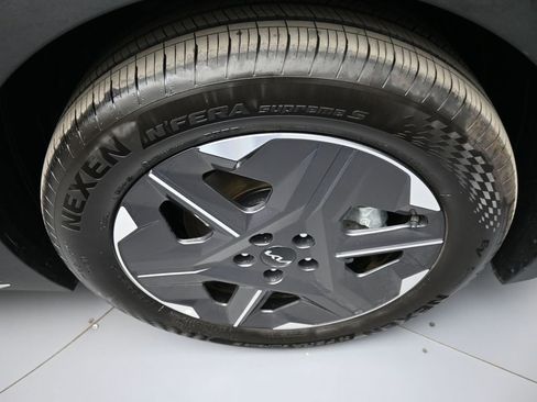 New 2025 Kia EV6 Light image 13