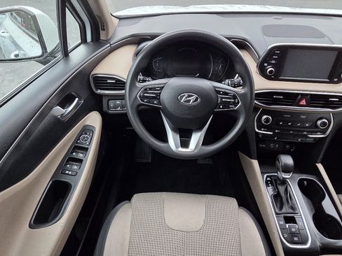 Used 2019 Hyundai Santa Fe SEL image 17