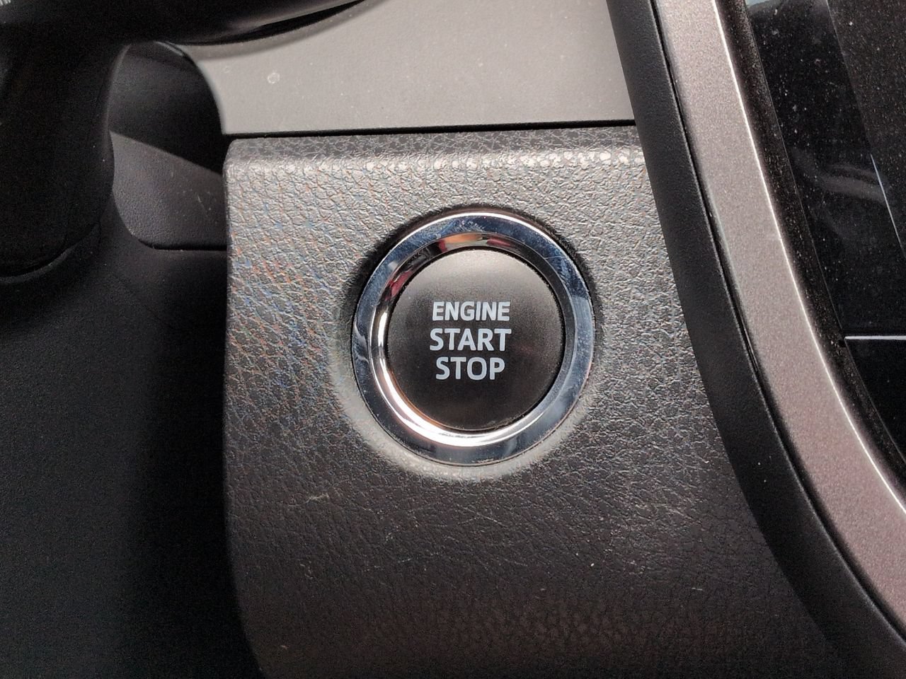 Used 2022 Toyota Camry XSE FWD image 29