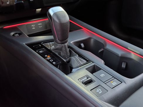 New 2026 Nissan Sentra SV w/ SV Convenience Package FWD image 17